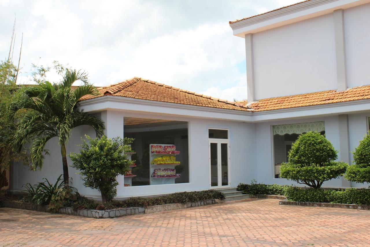 Ngoc Thu Hotel Soc Trang Exterior photo